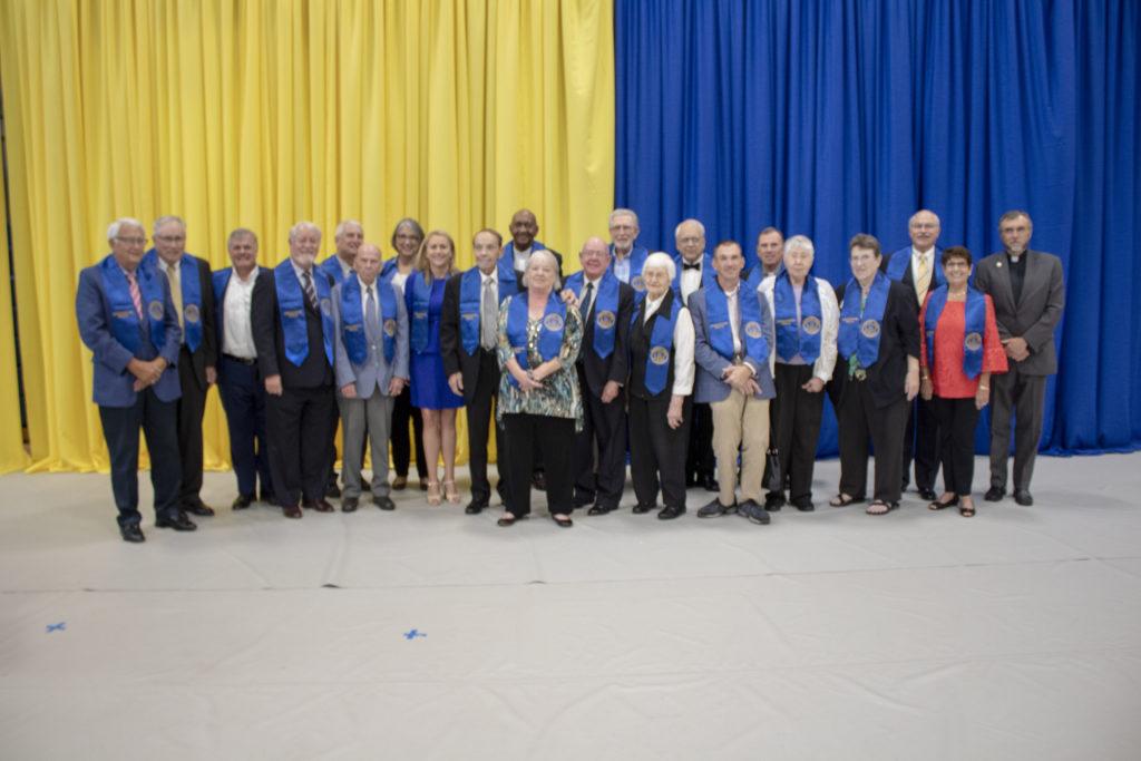 Group photo of Distinguished Alumni.